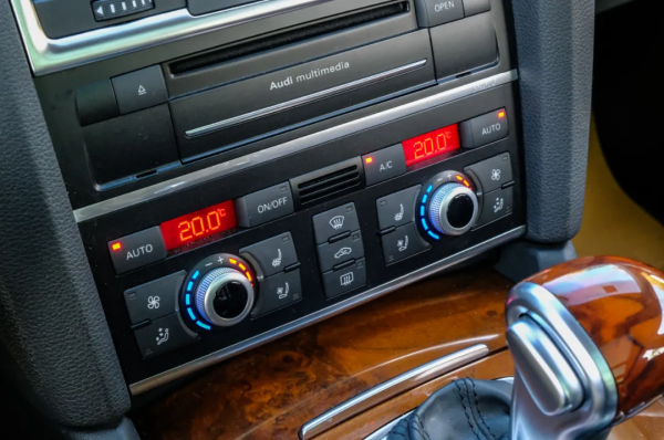 儘管踩油門,剩下的交給Quattro,開著二手越野版奧迪Q7去玩泥巴 儘管踩油門,剩下的交給Quattro,開著二手越野版奧迪Q7去玩泥巴