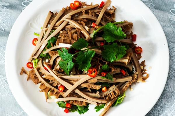 天氣熱,分享10道家常涼拌菜,好吃開胃,做法簡單,非常適合夏天 天氣熱,分享10道家常涼拌菜,好吃開胃,做法簡單,非常適合夏天