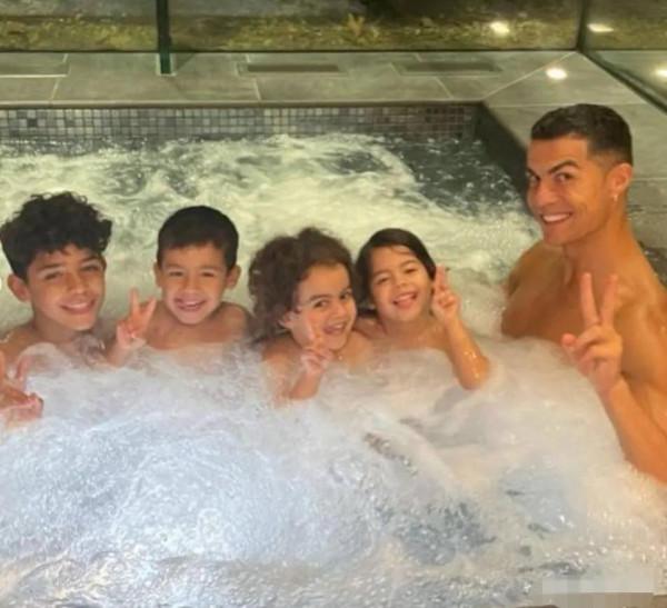 恭喜！C羅宣佈喬治娜懷孕：我們要迎來一對雙胞胎了