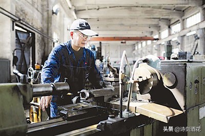 中年男人之痛:找工作被嫌年齡大,退休又還早,未來何去何從? 中年男人之痛:找工作被嫌年齡大,退休又還早,未來何去何從?