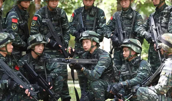 善謀打仗的政治幹部丨李峰:一名新時代政治幹部的鋒芒 善謀打仗的政治幹部丨李峰:一名新時代政治幹部的鋒芒