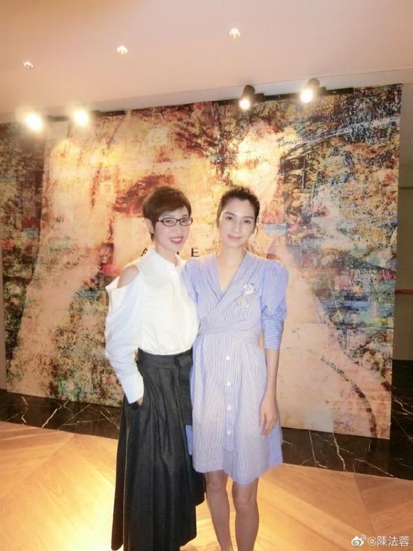 和陳法蓉蔡少芬相比，鍾麗緹真的顯老態了，她一點不像60後