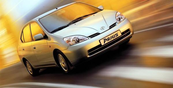 與燃油車相比有哪些優勢？豐田雙擎引領混動潮流，解鎖出行新方式