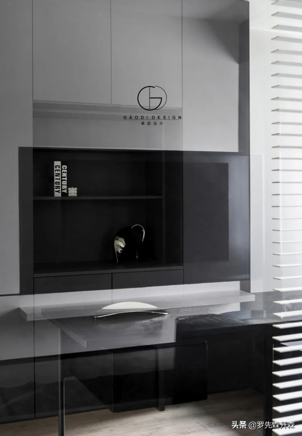 極簡灰色·80㎡清水房改造設計實景——行走的大衛 極簡灰色·80㎡清水房改造設計實景——行走的大衛