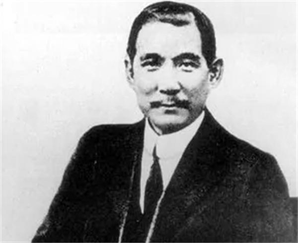 袁世凱問張作霖：你要軍隊還是地盤？張作霖機智回覆逃過一劫