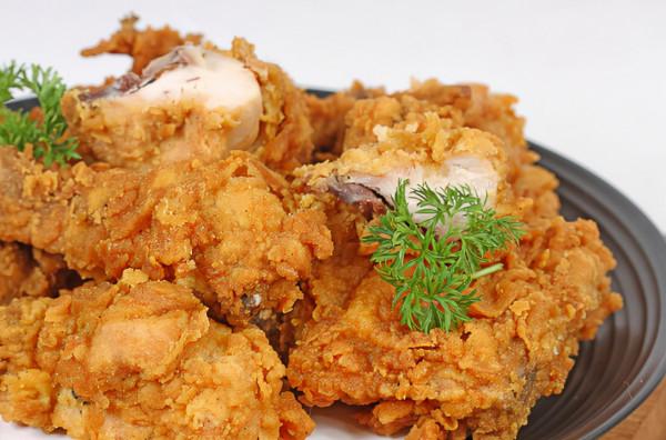 減肥不能吃花生？醫生：若不想腰上長贅肉，這6種美食要少碰