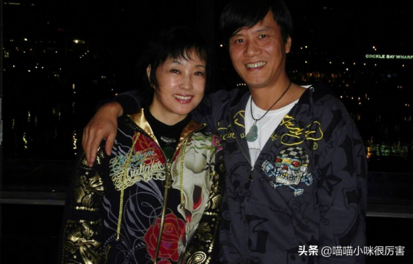 年過50歲，無兒無女的5位女名人，丁克背後有成功也有遺憾