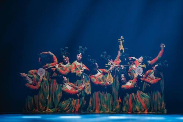 gif動圖怎麼製作?河南衛視,他又來炸場了 gif動圖怎麼製作?河南衛視,他又來炸場了