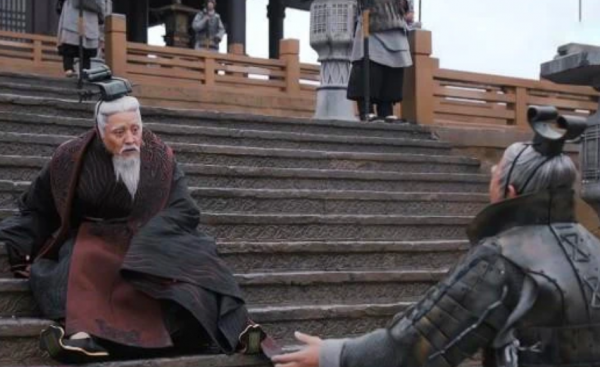 末代周天子有多慘?為打勝仗向富人借錢,結果被債主堵門躲到高臺 末代周天子有多慘?為打勝仗向富人借錢,結果被債主堵門躲到高臺