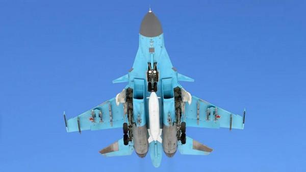 俄羅斯的蘇-34戰鬥轟炸機是無可爭議的航空燃料運載之王