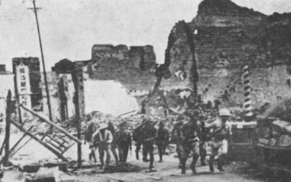 1944年“猛張飛”接到突圍命令，沉默一會後：不，我還有60發子彈