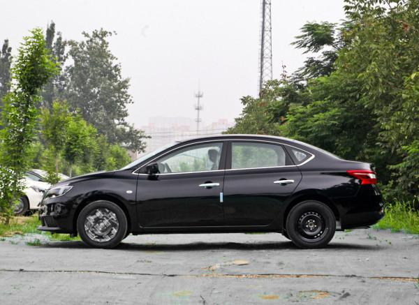 不到10萬買CVT版經典軒逸很香嗎?唯一短板是配置不夠高 不到10萬買CVT版經典軒逸很香嗎?唯一短板是配置不夠高