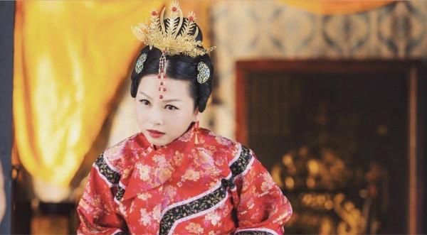 皇太極最小的女兒，被康熙幽禁八年，康熙：將公主全家殺光