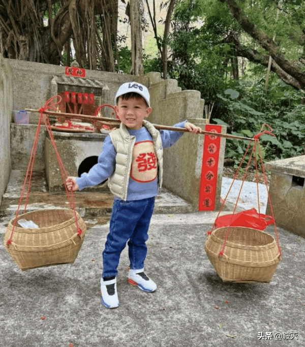 明星迴家過年，最接地氣和最有煙火氣的是誰