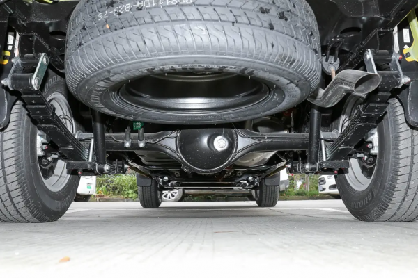 售價不足10萬，長城皮卡風駿7超值版和精英版，誰更值得擁有