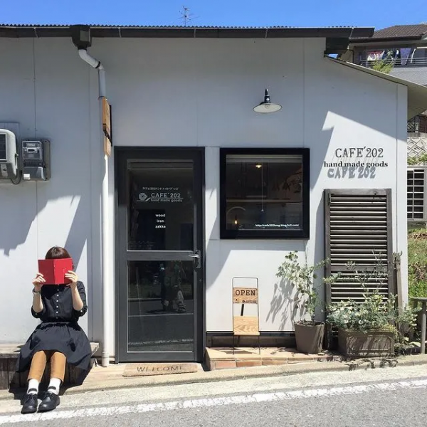 小夫妻堅持不生孩子不買房,蝸居50㎡小家21年:別太低估婚姻 小夫妻堅持不生孩子不買房,蝸居50㎡小家21年:別太低估婚姻