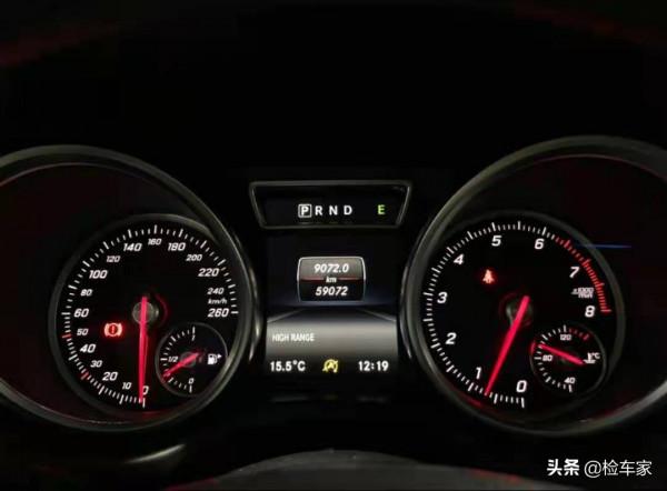 身高不夠氣場來湊，小姐姐花140萬買輛賓士大G，賣家：我大意了