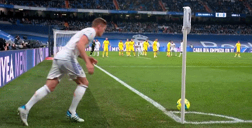 西甲 第18輪 皇家馬德里主場被逼平 0-0 加的斯