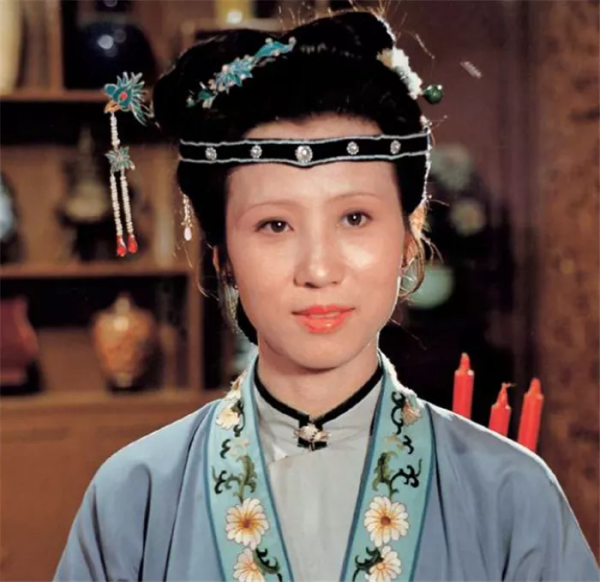 王晶新版《倚天》遭遇滑鐵盧，再看93版，發現有12位內地演員