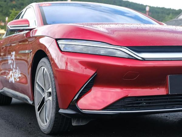 電動車的用車成本真的比燃油車香？就是保險費有點貴！