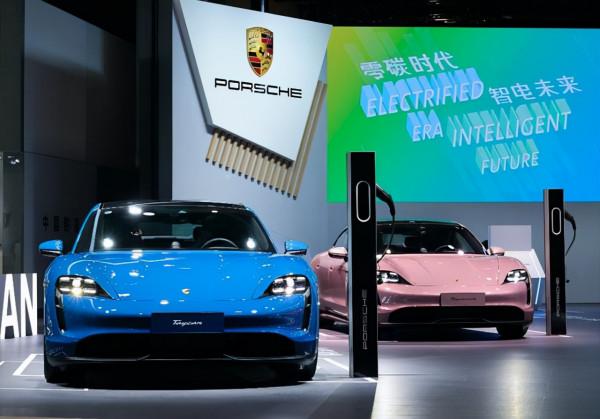 進博會上看新車 新能源汽車是絕對的主角