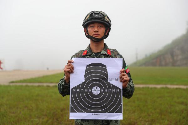 從炊事員到特戰隊員的戰力“升級” 從炊事員到特戰隊員的戰力“升級”