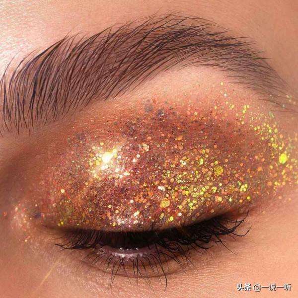 聖誕節和新年，我們會待在家裡，但我們會很時髦