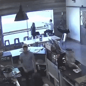 86個難得一見的照片，仙鶴踢飛老鷹，世界最早自拍，鞭腿的力量