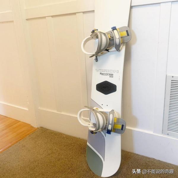 美國女生實行“換物計劃”，一個髮夾經過28次，最終換到一間大屋