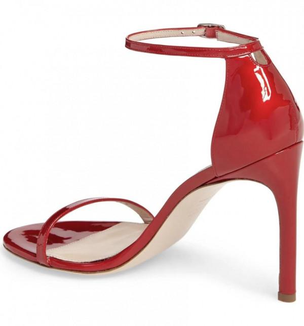 楊冪腳傳STUART WEITZMAN牌子的Nudistsong腳踝帶涼鞋