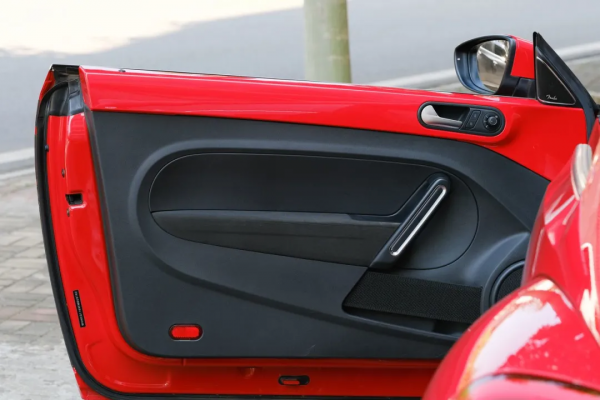 大眾 甲殼蟲:動力入門配置到頂,實惠又有品 大眾 甲殼蟲:動力入門配置到頂,實惠又有品