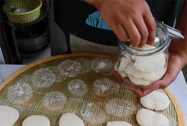 教你純手工製作老酵子,學會後蒸饅頭髮面再也不用酵母粉了 教你純手工製作老酵子,學會後蒸饅頭髮面再也不用酵母粉了