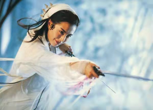 豆瓣8&period;6，顛覆傳統的經典，徐克的《青蛇》戳破了最像真相的謊言