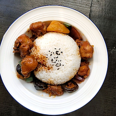 這道家常黃燜雞～，我一年四季都想吃