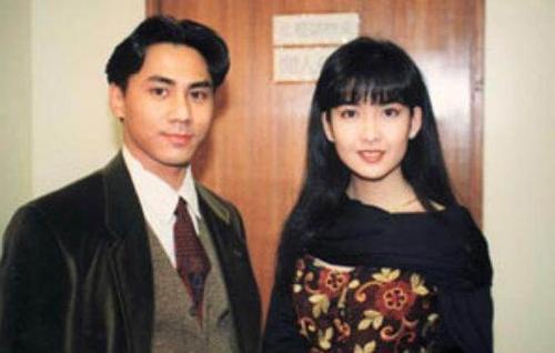 一組周慧敏的老照片曝光，一定有你沒見過的