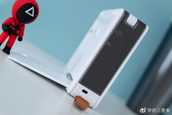 能裝進揹包的“家庭影院”，宏碁 PV11a 掌上投影儀分享體驗