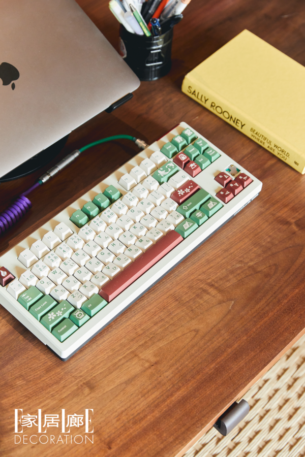 山系女孩的家：一個人在家露營，好好野