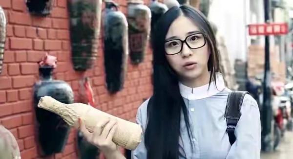 31歲北京美女,靠賣酒爆紅,一場直播賣100萬,年入3.5億,憑啥? 31歲北京美女,靠賣酒爆紅,一場直播賣100萬,年入3.5億,憑啥?