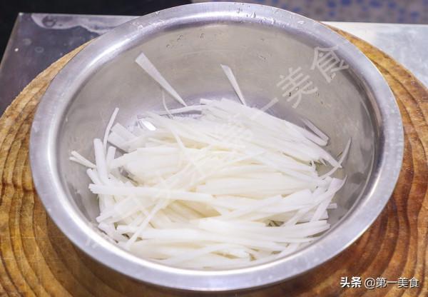 冬天又幹又冷，多給孩子吃這6種補水蔬菜，營養豐富，常吃身體棒