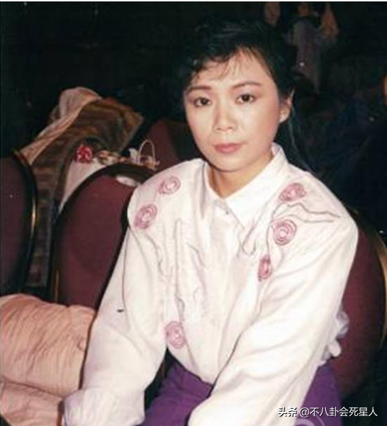 8位出家為尼的女星，未婚生字、被騙財產、愛上渣男，各有各的苦