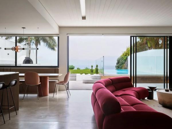 59歲中年夫妻的退休生活:屋子裡海天一色,將生活過成詩,太美了 59歲中年夫妻的退休生活:屋子裡海天一色,將生活過成詩,太美了