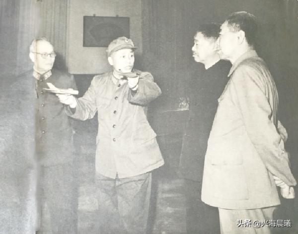 葉帥三次主持軍委工作的前後 (二) 葉帥三次主持軍委工作的前後 (二)