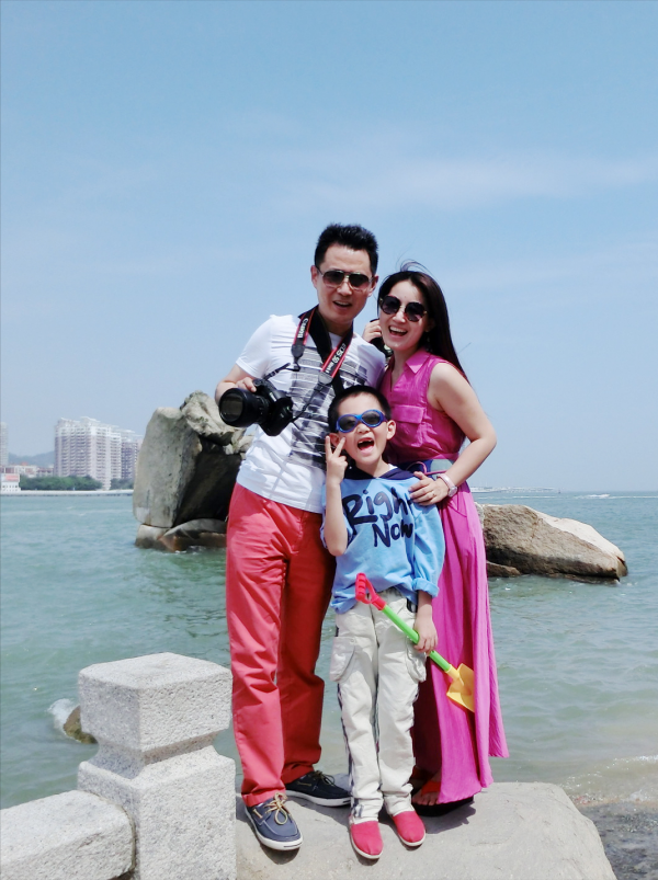 著名演員郭廣平：娶小妻子，40歲做父親，15份報紙背後的愧疚