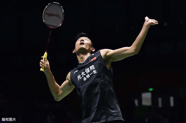 動作先熟練掌握,再加入蹬轉和腰腹力量,殺球將成為別人豔羨物件 動作先熟練掌握,再加入蹬轉和腰腹力量,殺球將成為別人豔羨物件