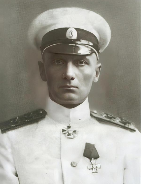 末代沙皇最後的遺產，120萬人護送500噸黃金，為何不翼而飛？