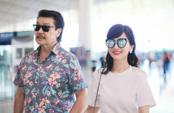 趙雅芝座駕曝光!一輛車用20多年,老公甘願當司機? 趙雅芝座駕曝光!一輛車用20多年,老公甘願當司機?