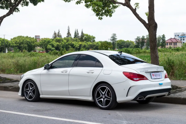 級別緊湊但不落窠臼,二手賓士CLA260有顏更有料 級別緊湊但不落窠臼,二手賓士CLA260有顏更有料