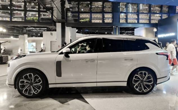 領克09配置解析,入門版安全配置就拉滿,有豪華品牌內味兒了 領克09配置解析,入門版安全配置就拉滿,有豪華品牌內味兒了