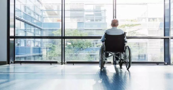 老人患重病發現跟兒子血型不同，要求做親子鑑定，妻子：我心無愧