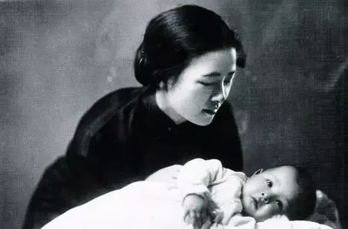 八寶山第一墓是誰？誰的墓被祭拜最多？特殊的81號墓是誰？